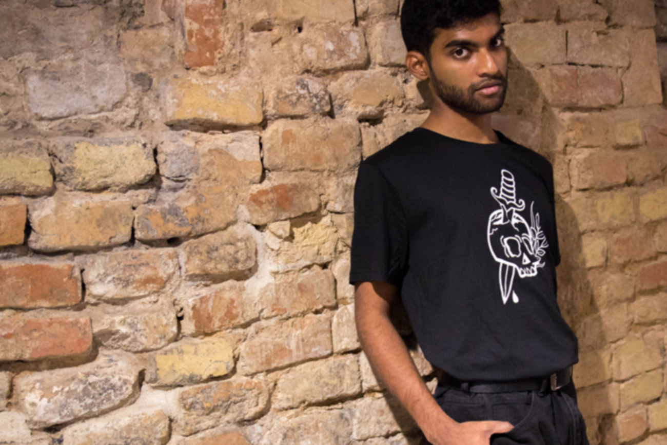 background LaRaclée